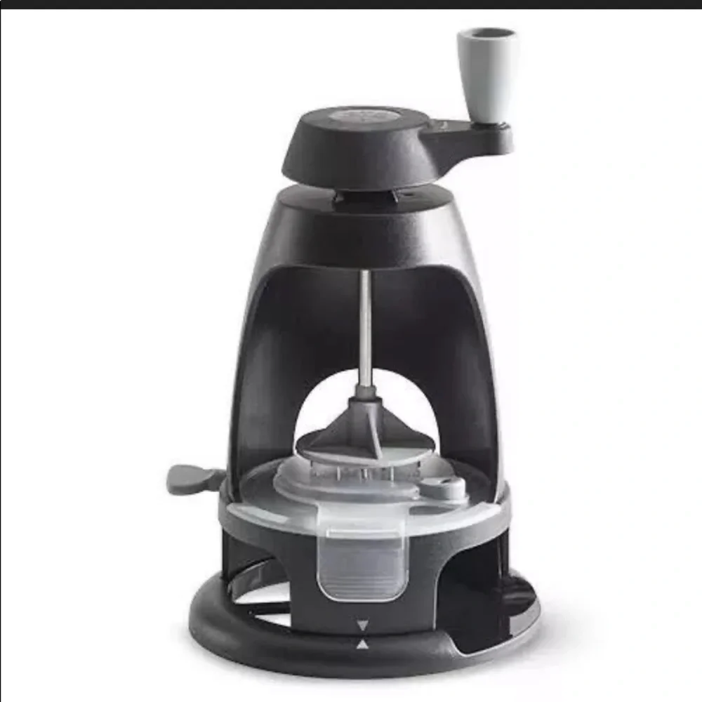 Pampered Chef VEGGIE SPIRALIZER‎ noodle maker